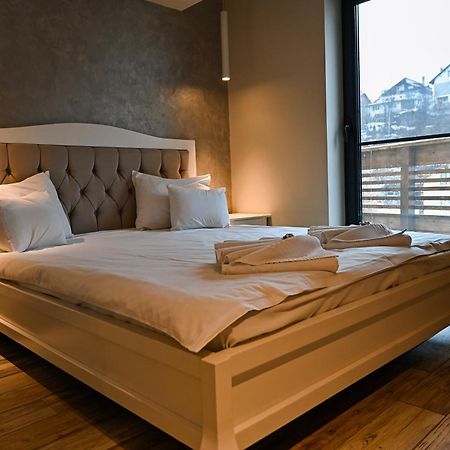Camere De Inchiriat Igloo Предеал Екстериор снимка
