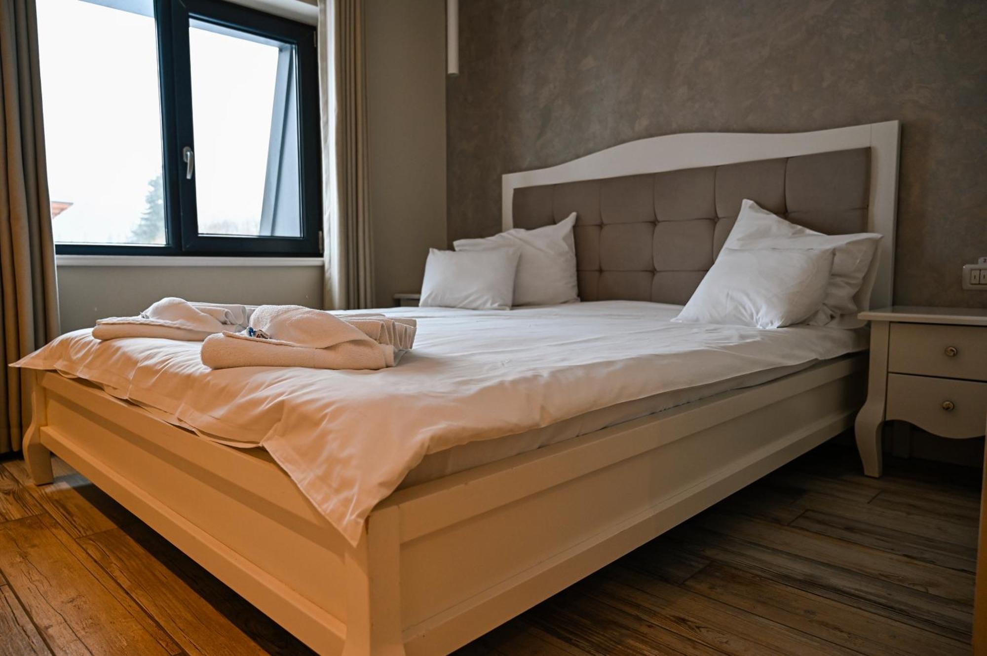 Camere De Inchiriat Igloo Предеал Екстериор снимка