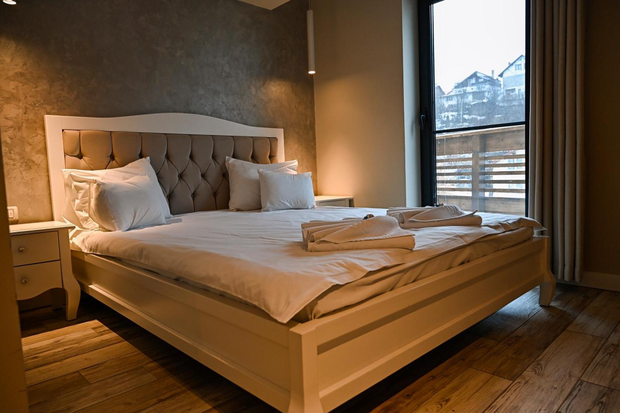 Camere De Inchiriat Igloo Предеал Екстериор снимка