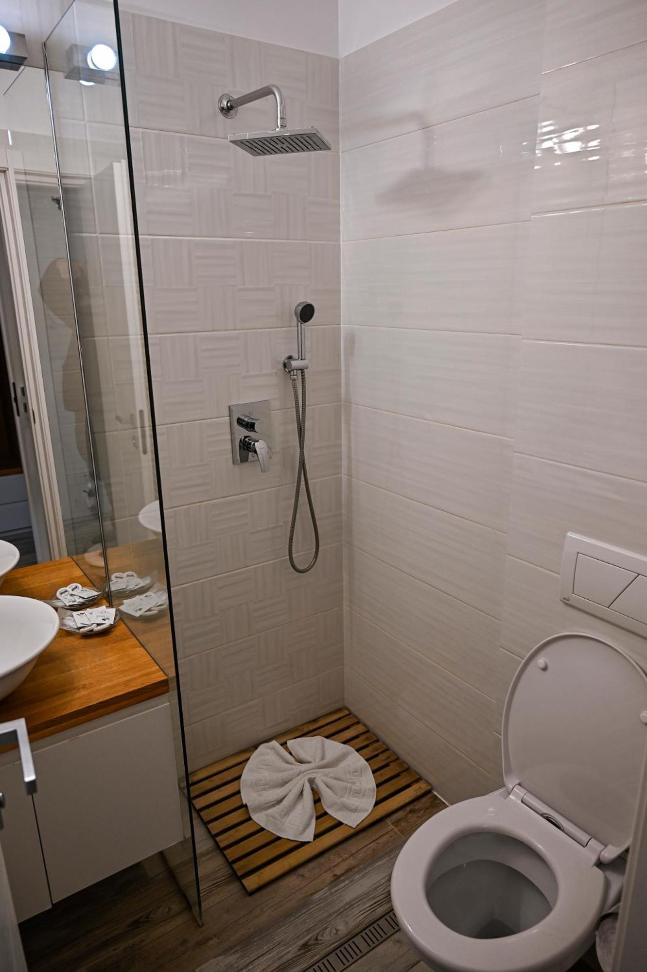 Camere De Inchiriat Igloo Предеал Екстериор снимка
