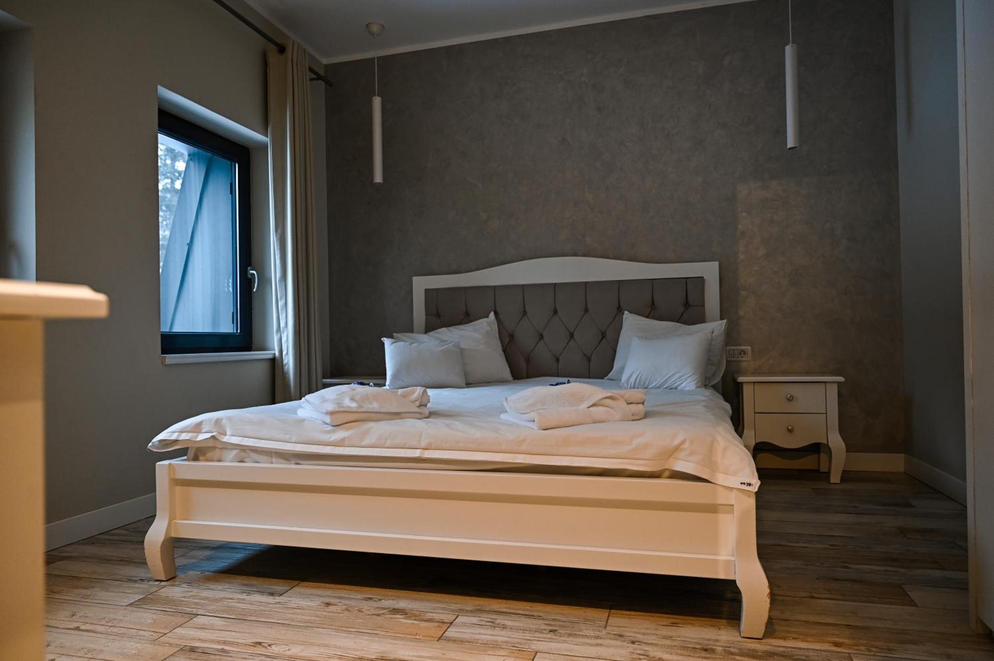 Camere De Inchiriat Igloo Предеал Екстериор снимка
