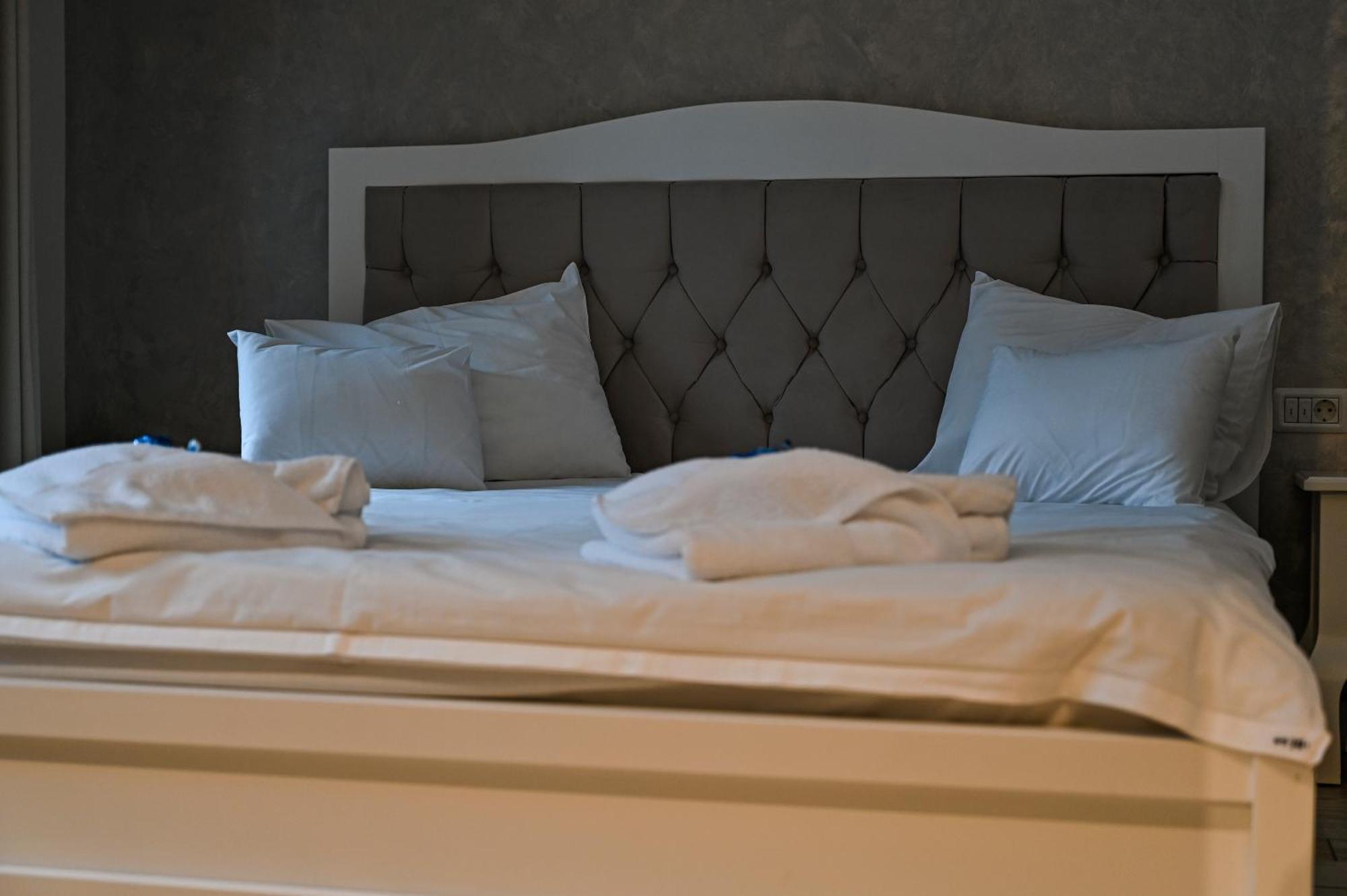Camere De Inchiriat Igloo Предеал Екстериор снимка