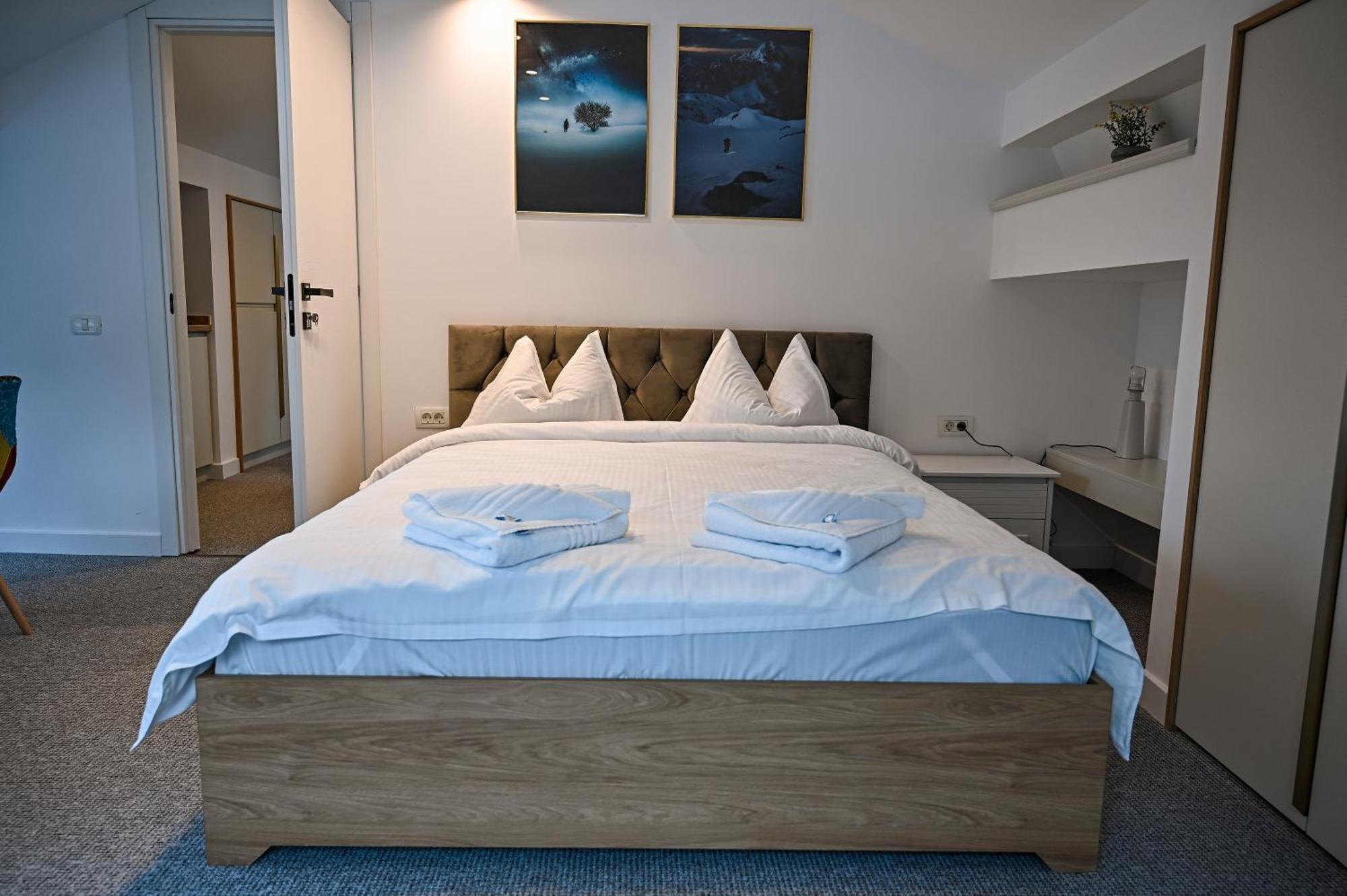 Camere De Inchiriat Igloo Предеал Екстериор снимка